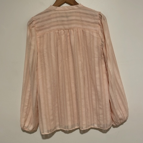 LOFT Size Medium Pink Blouse - Picture 5 of 8